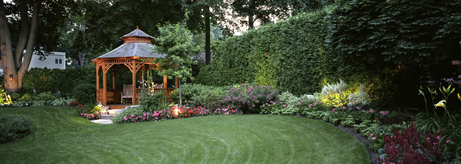 3 Steps Toward Perfect LED Landscape Lighting